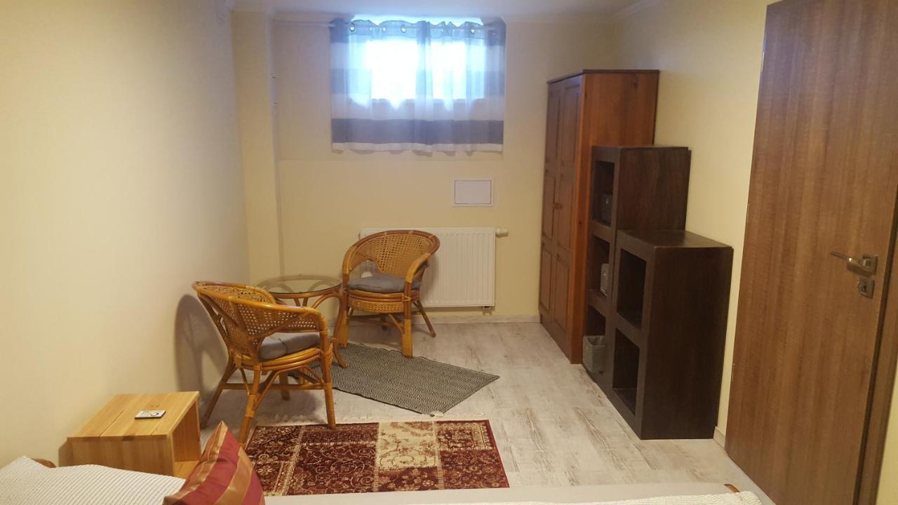 Gyoengyvirag Apartman Keszthely Ngoại thất bức ảnh