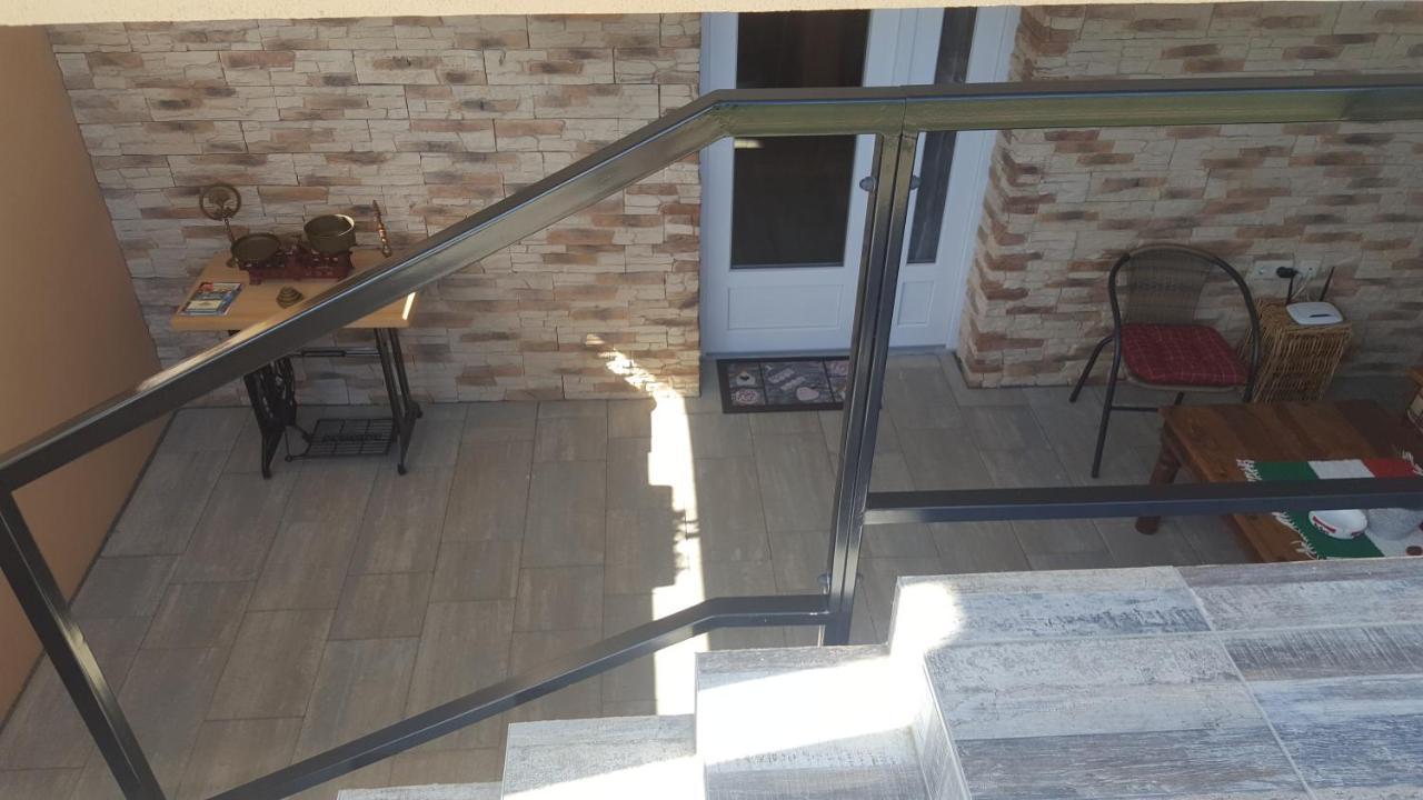 Gyoengyvirag Apartman Keszthely Ngoại thất bức ảnh
